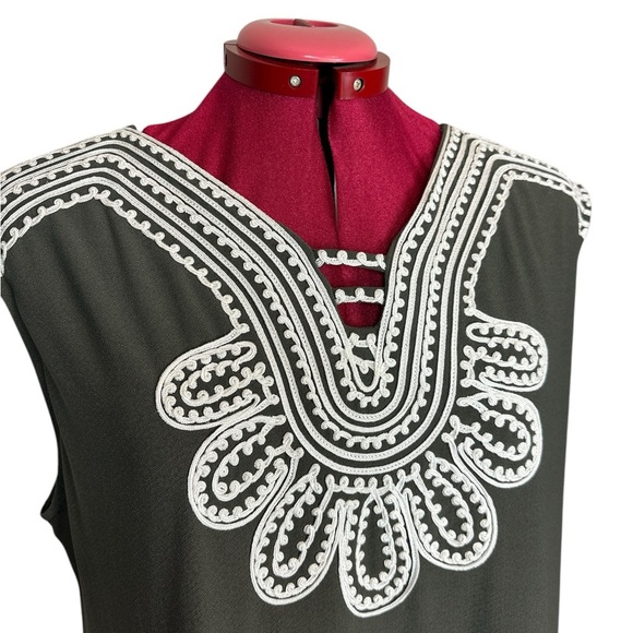 NWOT Alfani plus size olive green sleeveless crepe dress soutache embellishment - Picture 4 of 7